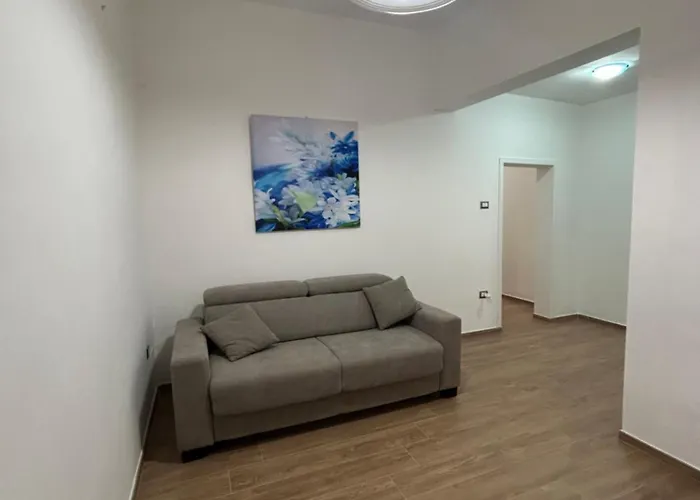 Casa Lazzarone بيت للعطل *